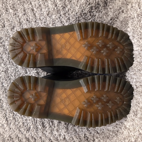 Dr Martens Faira sz. 7 Black boots - like new! - Picture 6 of 7